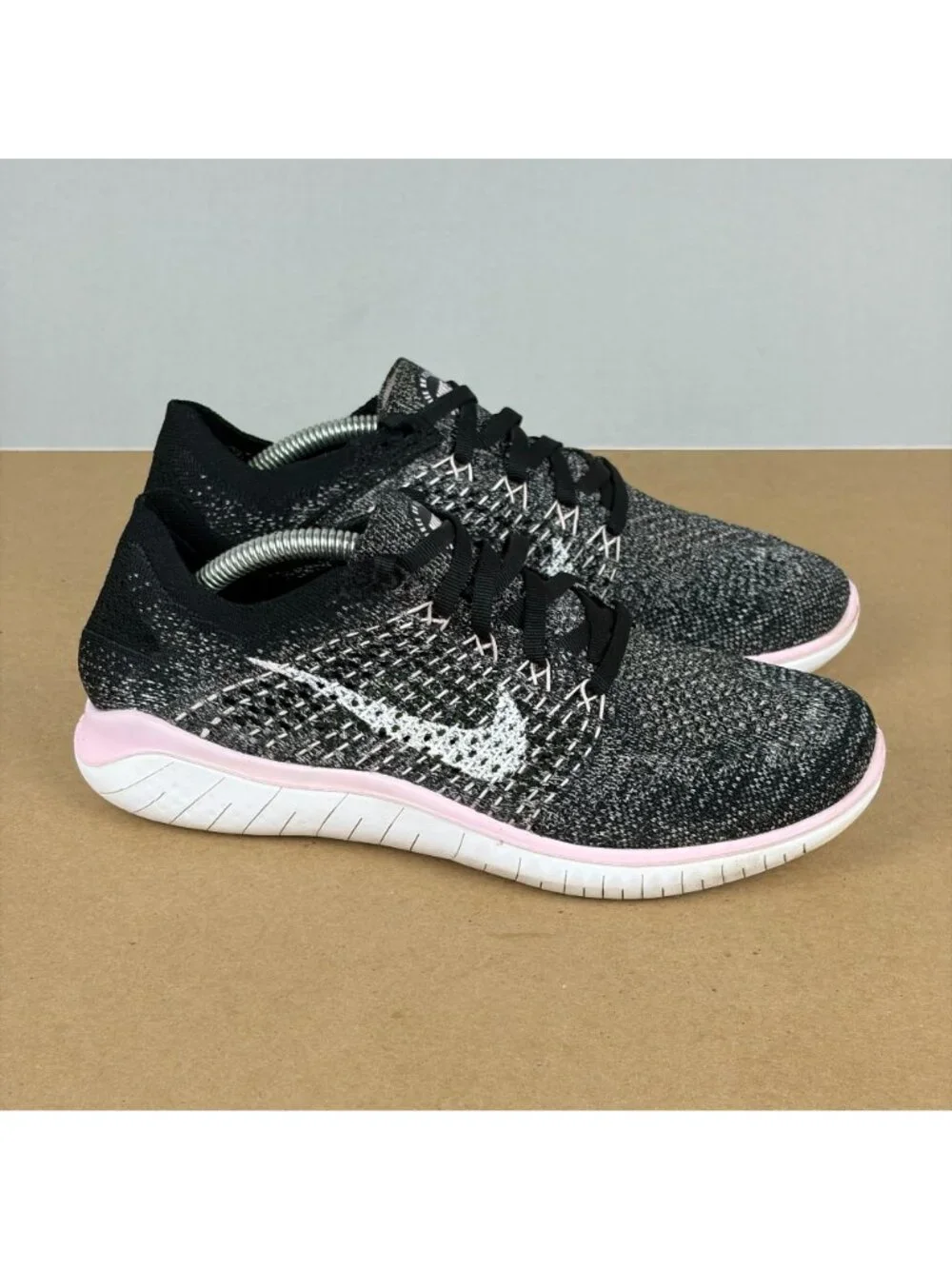 Nike Free RN Flyknit 2018 Athletic Running Shoes Womens 7.5 Black Pink Low Top